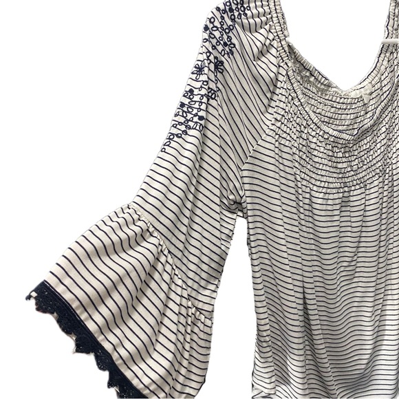 Maurices | Off The Shoulder | Blouse - Picture 4 of 4